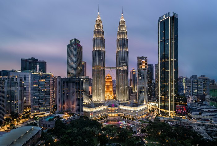 Petronas Twin Towers Kuala Lumpur skyline